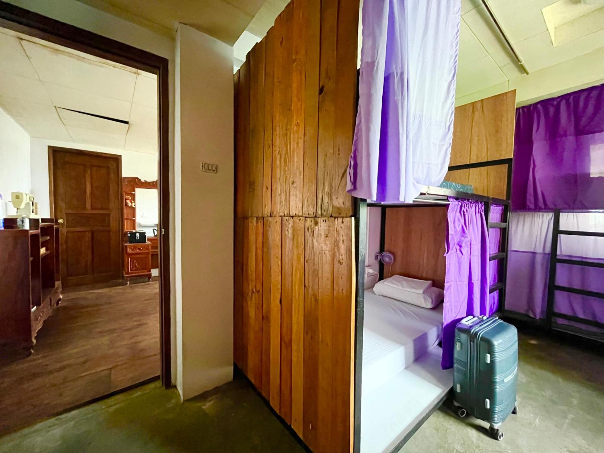 Uncharted Hostel Puerto Galera Ngoại thất bức ảnh