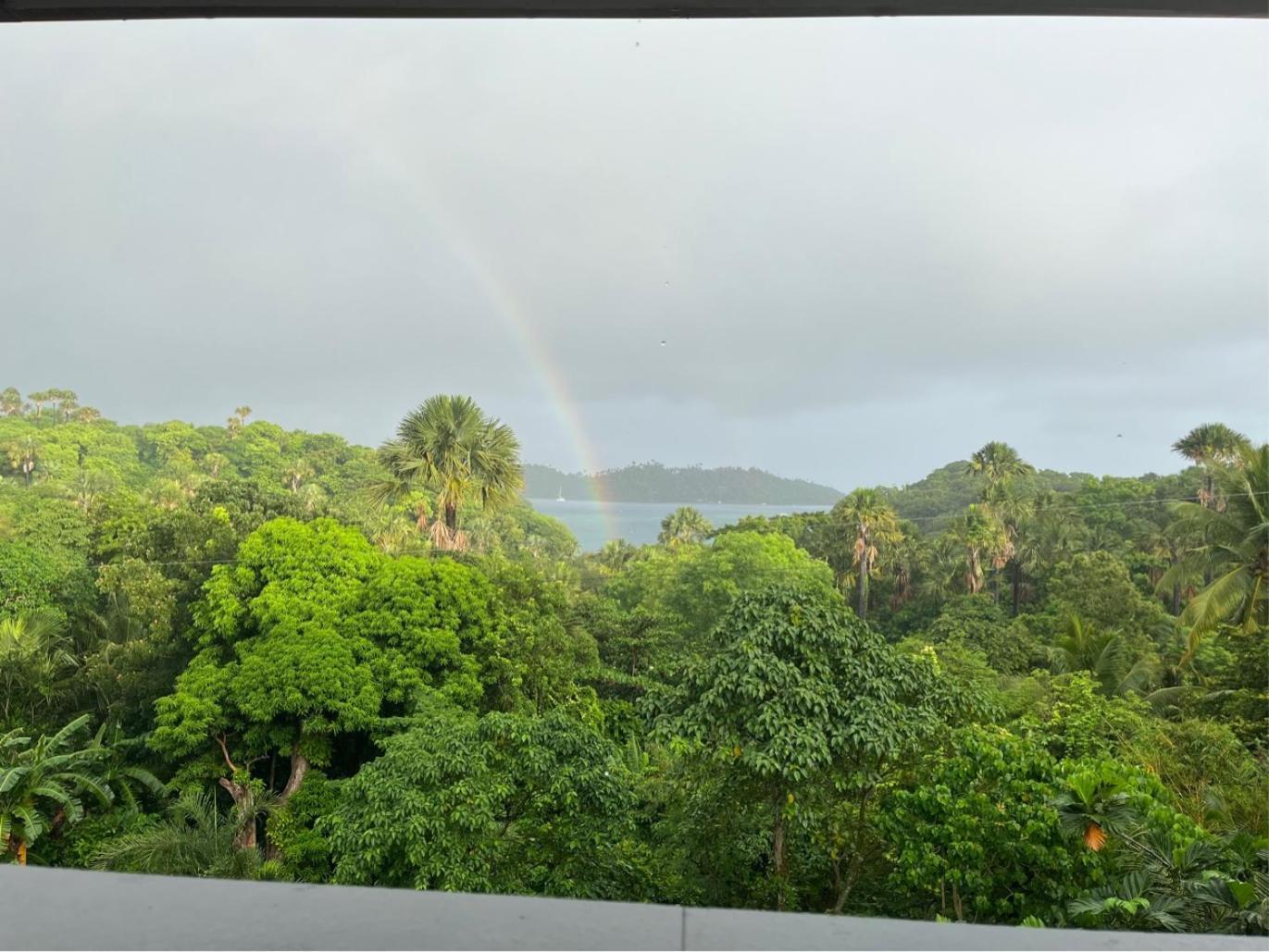 Uncharted Hostel Puerto Galera Ngoại thất bức ảnh