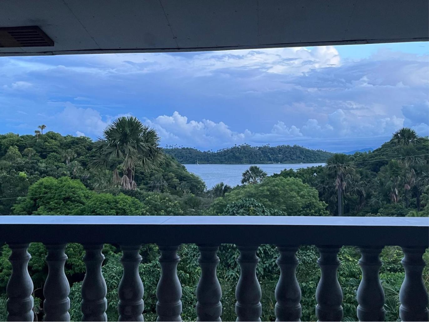 Uncharted Hostel Puerto Galera Ngoại thất bức ảnh